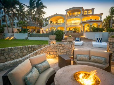Great Bedrooms, Pool, Views, Prices, Call Agent Today Great Bedrooms, Pool, Views, Prices, Call Agent Today