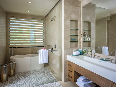 We have it all in Cabo and this Villa is Dreamy throughout.