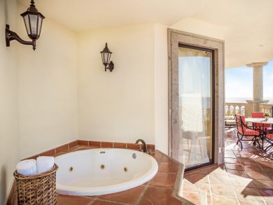 Close to Beaches, Golf, Spas and Fishing, Great Location