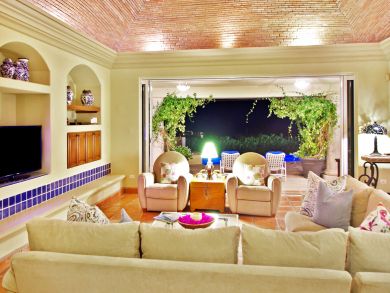 Call your Complimentary Concierge to Learn More about Cabo