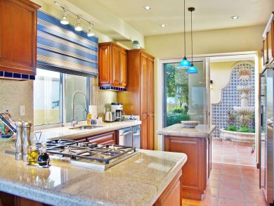 Call your Complimentary Concierge to Learn More about Cabo
