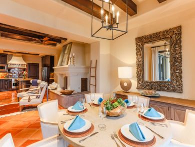 Beachfront Penthouse Near to Vibrant Cabo San Lucas