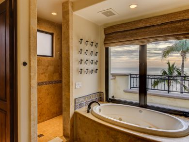Los Cabos Vacation Accommodation with Great Views