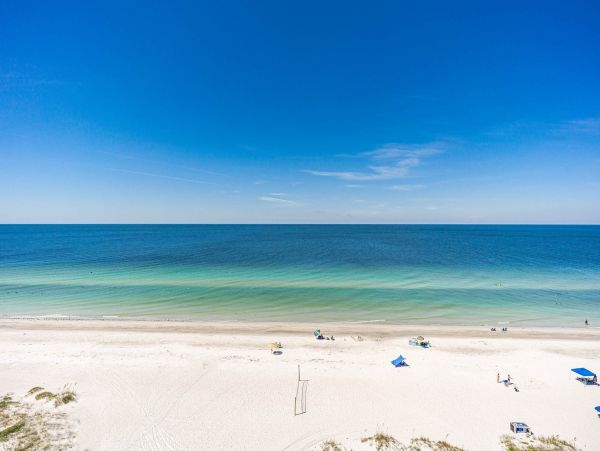 Indian Rocks 3 Bedroom Beach Condo Full Gulf View - Sleeps 6