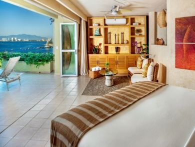Oceanfront Luxury Villa in Puerto Vallarta Sleeps 44 Guests