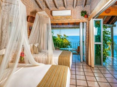 Oceanfront Luxury Villa in Puerto Vallarta Sleeps 44 Guests
