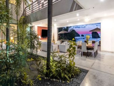 Puerto Vallarta Six Bedroom Oceanfront Vacation Home
