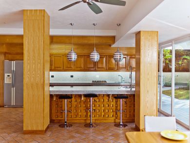 Eight Bedroom Villa Sleeps 18 Guests
