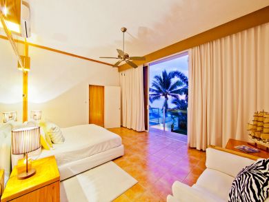 Eight Bedroom Villa Sleeps 18 Guests