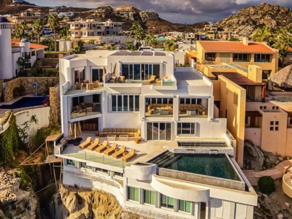 Luxury Los Cabos Seven Bedroom Pool Home With Ocean Views