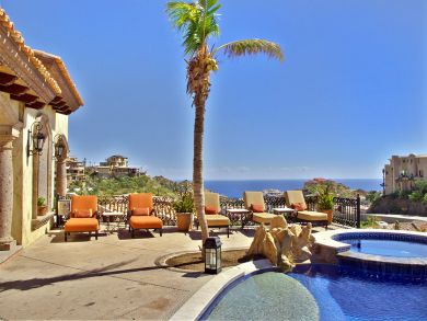 Minuets from Down Town Cabo San Lucas 3 Km Away