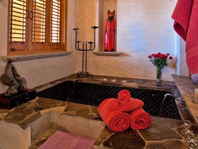 Wake in your Poster Bed to Views of the Ocean from this Vallarta Villa