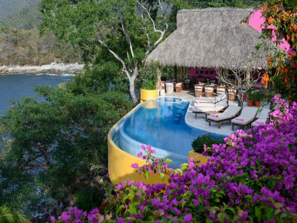 Stunning 11 Bedroom Villa with Sweeping Views