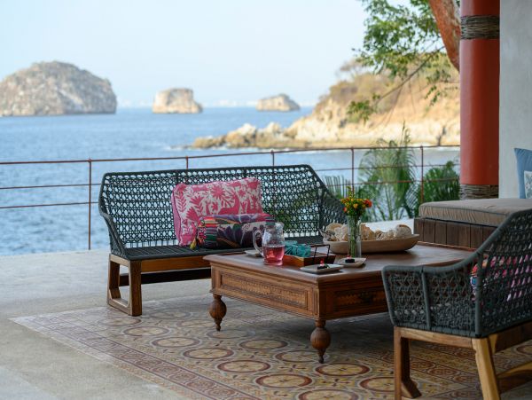 Stunning 11 Bedroom Villa with Sweeping Views