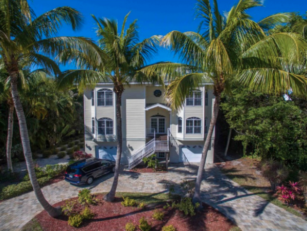 Five Bedroom Captiva Vacation Home with Private Pool