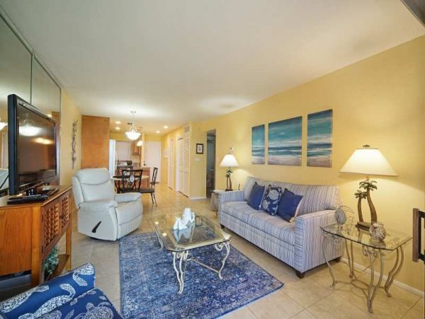 Great Value 2 Bedroom Sanibel Condo Communal Pool Sleeps 4