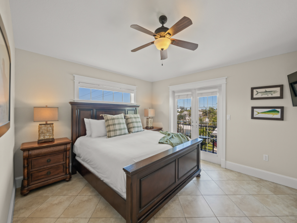 Luxury Holmes Beach Vacation Rental 6-Bedroom Anna Maria Island Home with Pool & Waterslide