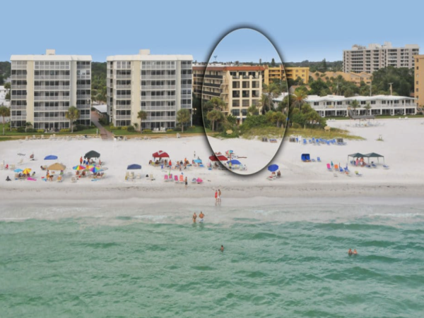 Great Value Two Bedroom Beach Condo with Communal Pool