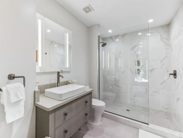 Luxury Boca Grande Vacation Rental - Waterfront Property with Pool & Concierge Services