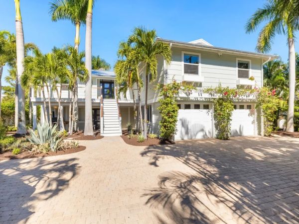 Luxury Boca Grande Vacation Rental - Waterfront Property with Pool & Concierge Services