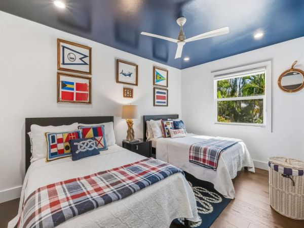 Luxury Boca Grande Vacation Rental - Waterfront Property with Pool & Concierge Services