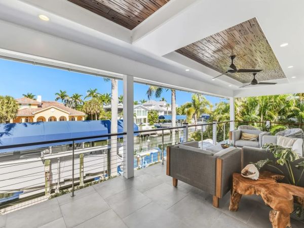 Luxury Boca Grande Vacation Rental - Waterfront Property with Pool & Concierge Services