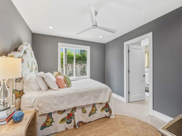 Luxury Boca Grande Vacation Rental - Waterfront Property with Pool & Concierge Services