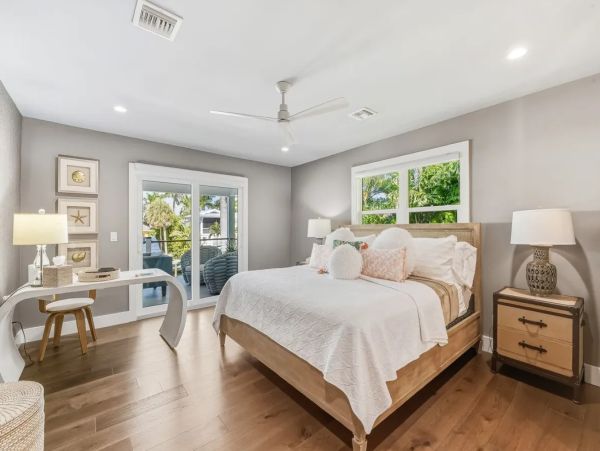 Luxury Boca Grande Vacation Rental - Waterfront Property with Pool & Concierge Services