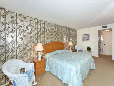 Queen Bedroom