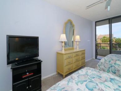 Siesta Key Vacation Condo with Two Bedrooms Siesta Key Vacation Condo with Two Bedrooms
