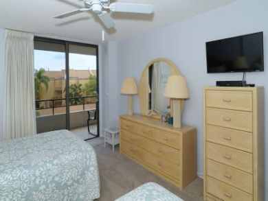 Siesta Key Vacation Condo with Two Bedrooms Siesta Key Vacation Condo with Two Bedrooms