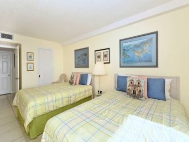 Guest Bedroom Guest Bedroom