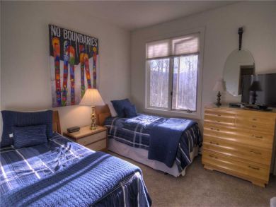 Twin Bedroom