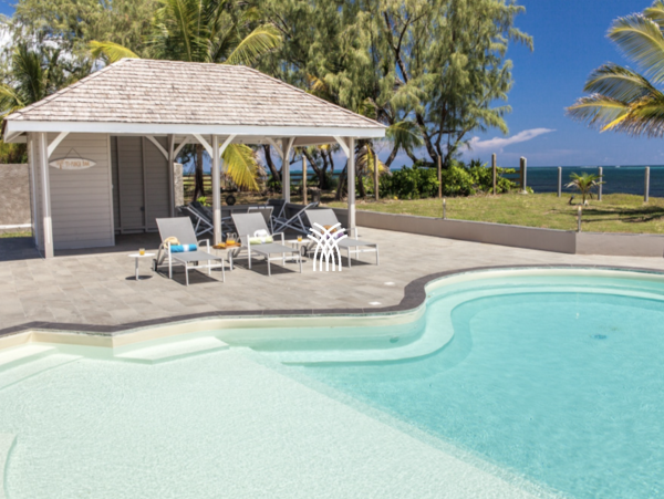 Short Walk to Beach from this Five Bedroom Villa Sleeps 10