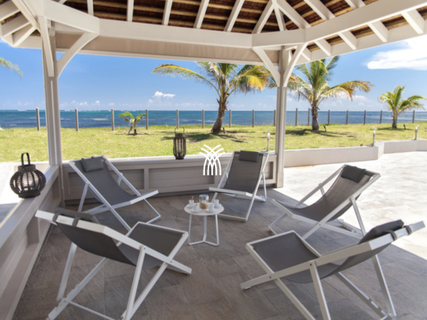 Short Walk to Beach from this Five Bedroom Villa Sleeps 10