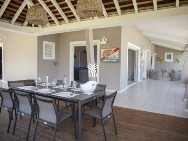Short Walk to Beach from this Five Bedroom Villa Sleeps 10