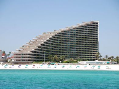 Full Gulf Views from this Three Bedroom Beach Condo Sleeps 8
