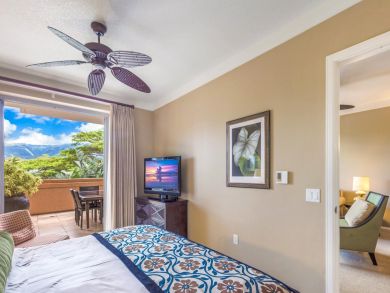 One Bedroom Beach Condo Sleeps Four