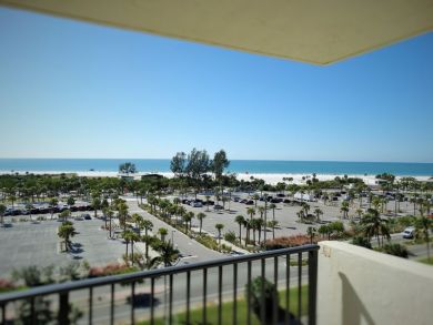 Two Bedroom Beach Condo Sleeps 6 Short Walk to Beach Two Bedroom Beach Condo Sleeps 6 Short Walk to Beach