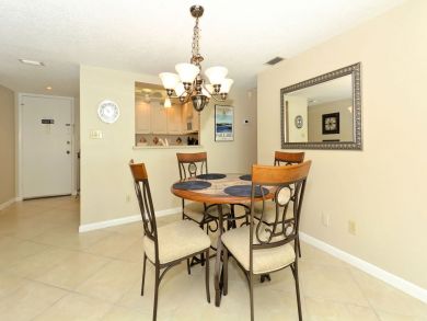 Dining Area Dining Area