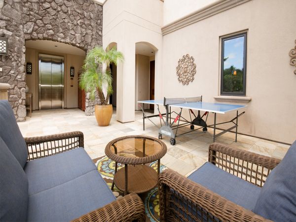 Luxury Maui Penthouse Steps to the Beach