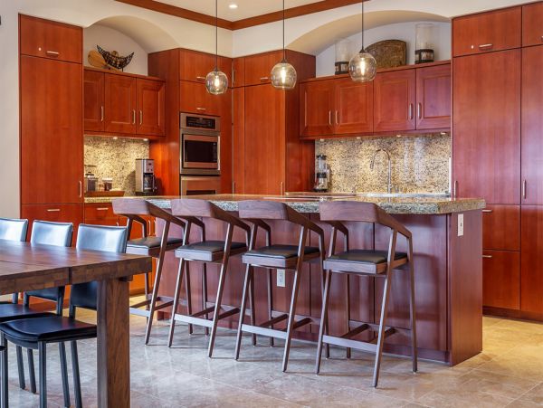 Luxury Maui Penthouse Steps to the Beach