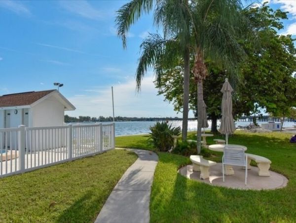 Two Bedroom Vacation Rental Sleeps 4 Short Walk to Beach