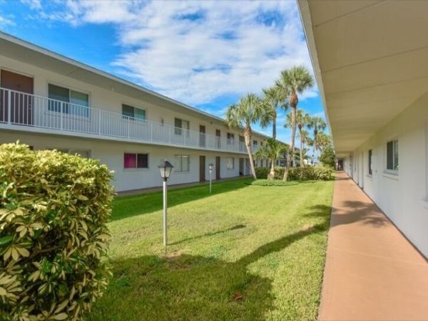 Two Bedroom Vacation Rental Sleeps 4 Short Walk to Beach