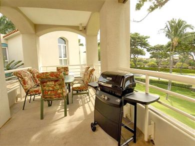 Outdoor Dining & Grill