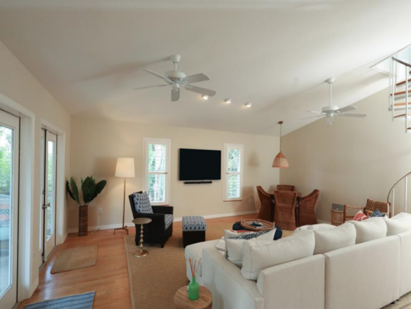 Two Bedroom Two Bathroom Vacation Rental Short Walk to Beach