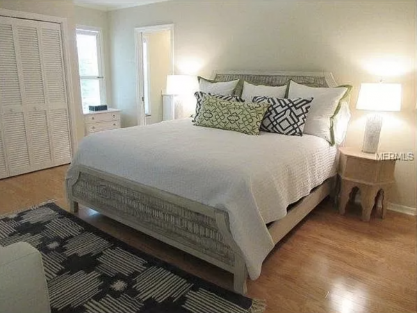 Two Bedroom Two Bathroom Vacation Rental Short Walk to Beach