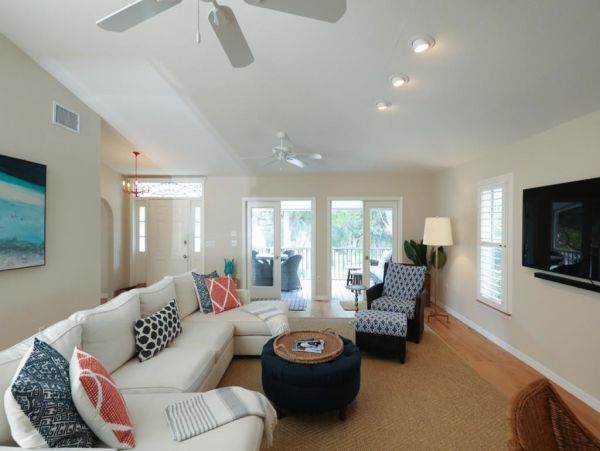 Two Bedroom Two Bathroom Vacation Rental Short Walk to Beach