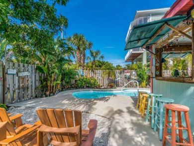 Three Bedroom Vacation Home Sleeps 6 Private Pool Three Bedroom Vacation Home Sleeps 6 Private Pool