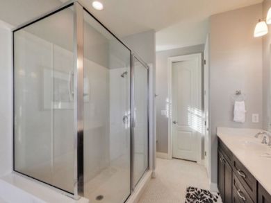 Master bathroom Master bathroom